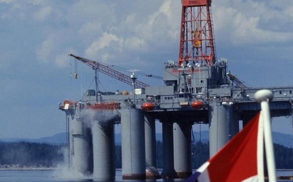 Верховний суд Норвегії дозволив уряду продовжувати розвідку нафтових родовищ в Арктиці