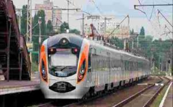 «Укрзалізниця» запускає новий «Інтерсіті» прямо в Карпати: маршрут потяга, розклад руху