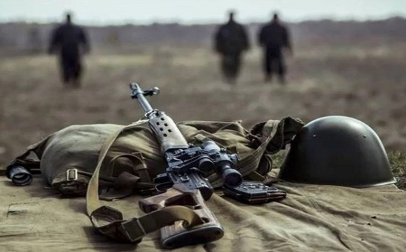 На Донбасі військові ЗСУ «гинуть сотнями та тисячами», — канадський журналіст