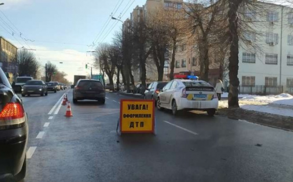 В Луцьку на вулиці Ковельській -ДТП: рух ускладнений