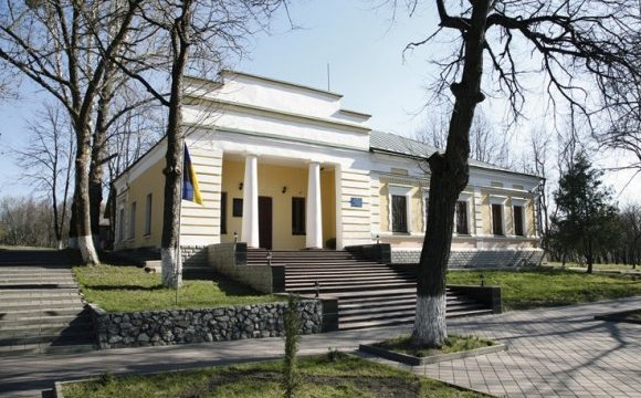 Окупанти знищили музей Григорія Сковороди, біля якого він похований