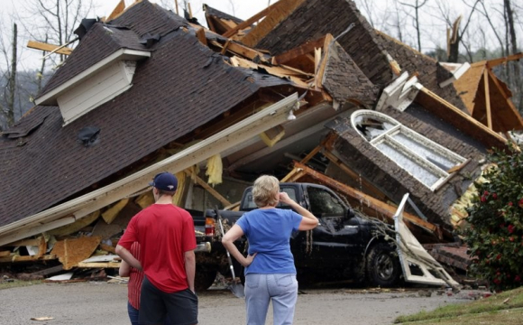 Над США пронеслись потужні торнадо: загинули люди. ФОТО