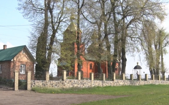 Церква на Волині вийшла з московського патріархату попри незгоду священника