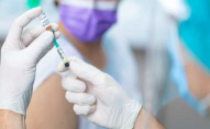 У країні робитимуть по три дози вакцини: причини
