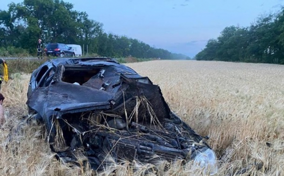 Після випускного в ДТП загинули випускниці: за кермом був п'яний поліцейський. ФОТО