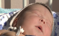 До львівської лікарні підкинули немовля в рушнику