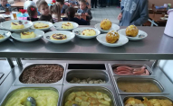 В Україні розпочали раптові перевірки шкільних їдалень