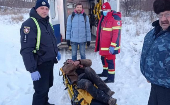 У Нововолинську врятували безхатька від обмороження. ФОТО