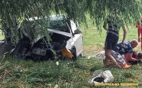 Страшна аварія у Луцькому районі: загинули двоє дорослих і дитина