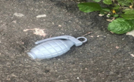 У Рівному під час повітряної тривоги посеред вулиці знайшли «гранату»