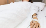 Тотальне ураження легень: від коронавірусу померла 19-річна дівчина