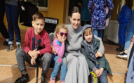 Анджеліна Джолі розповідає про вбитих українських дітей