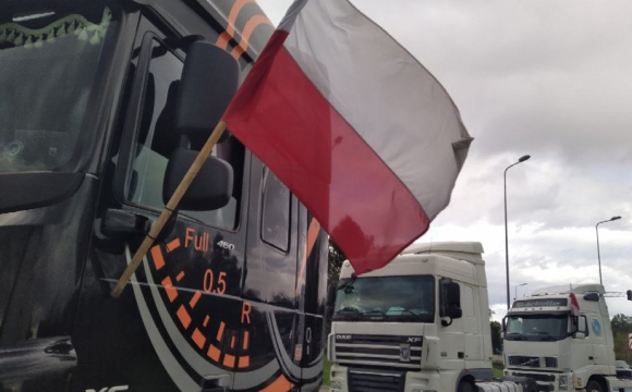 У Польщі на кордоні під час страйку помер український водій