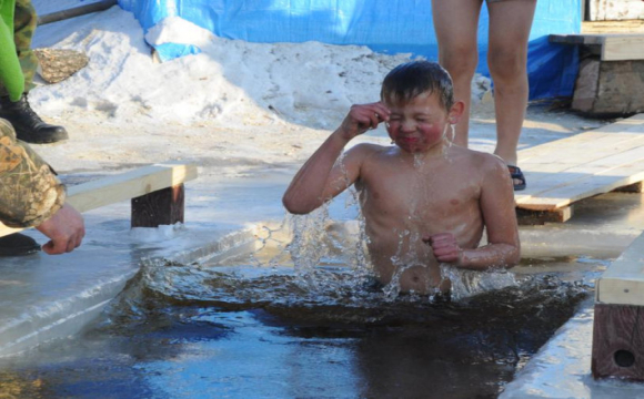В Луцьку під час купання в ополонці 10-річна дитина втратила свідомість
