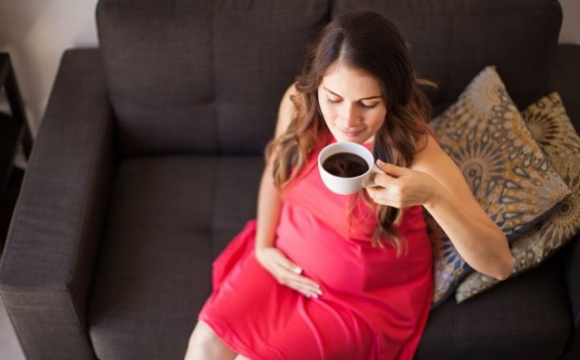 «Чи можна пити каву при вагітності?»: лікарка дала неочікувану відповідь