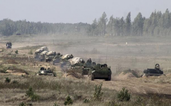Біля кордонів з Україною зосереджується армія білорусі: чим це небезпечно