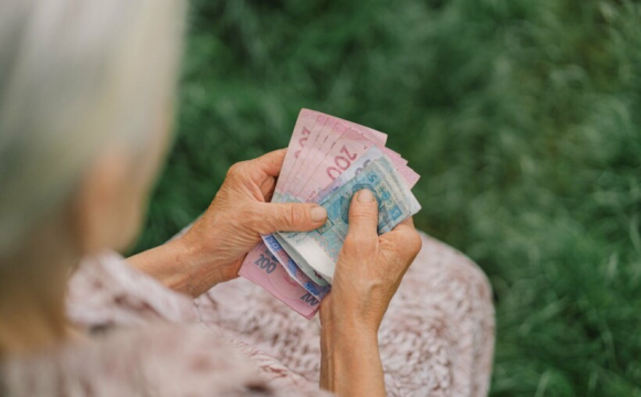 Українцям після війни значно підвищать пенсію