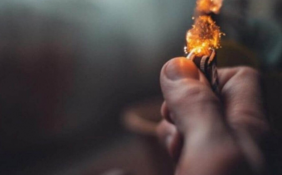 «Любов зла»: неповнолітній юнак підпалив свою вагітну дружину