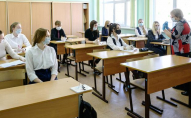 У Маріуполі росіяни «вчитимуть» дітей все літо, щоб деукраїнізувати 