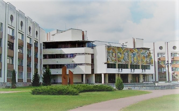 Російські війська вторглися в Славутич та захопили міську лікарню