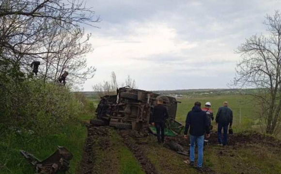 В українському селі на міні підрвалося авто енергетиків: є загиблий
