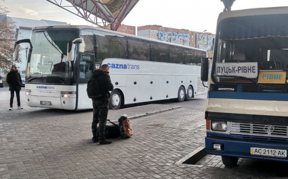 У Луцьку через відсутність щеплень у водіїв зняли три автобусні рейси