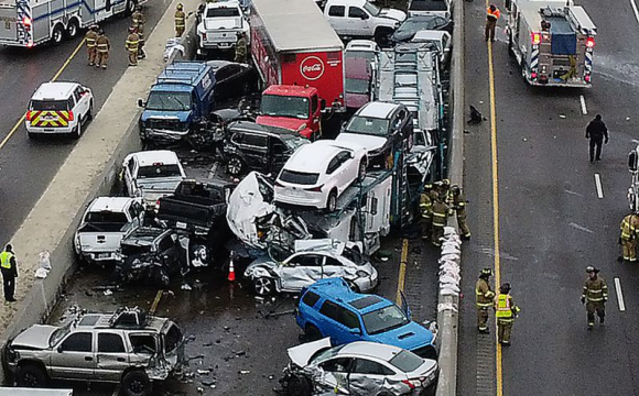 Масова автотроща у США: 133 авто, 6 смертей, 65 травмованих. ФОТО. ВІДЕО