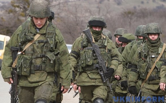 Рф перекидає своїх військових з українських сіл на передову