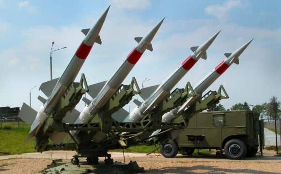 Росія розгортає зенітні ракетні дивізіони С-400 – Генштаб