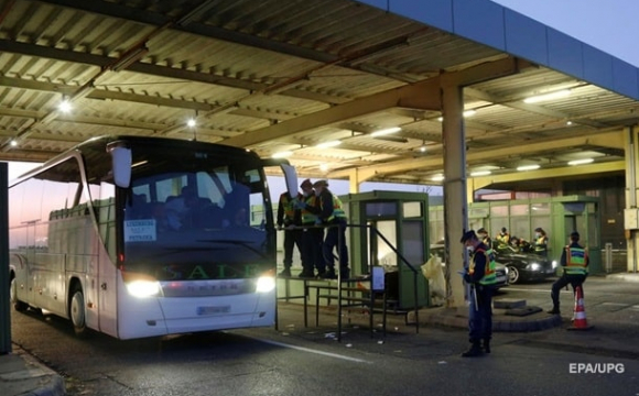 У Чорногорії затримали автобус з українцями