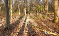 На заході України 45-річний чоловік задушив сестру та закопав її тіло в лісосмузі