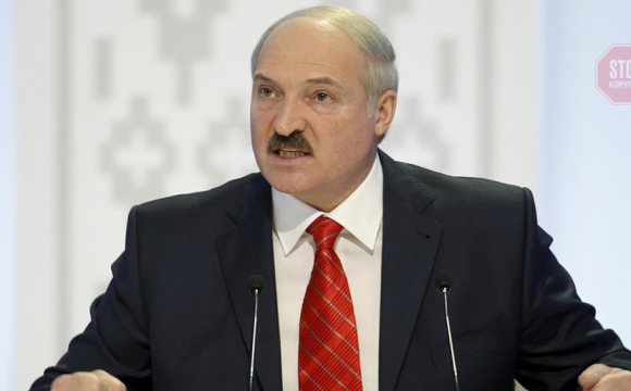 Лукашенко вважає, що у Бога білоруська національність. ФОТО
