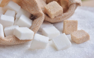 Дешевшати не буде: скільки в Україні коштуватиме цукор