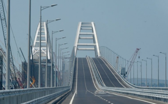 На Кримському мосту трапилася смертельна ДТП. ФОТО/ВІДЕО