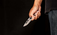 У Нововолинську чоловіка порізали ножем