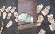 В українському місті каналізацію забило грошима. ВІДЕО