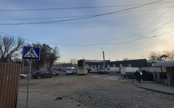 ДТП у Луцьку: зіткнулися маршрутка та вантажівка