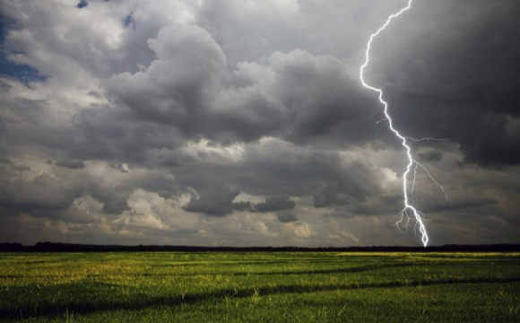 В Україні оголосили штормове попередження: які області під загрозою