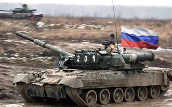 Російські танки знову загрузли в багнюці. ВІДЕО