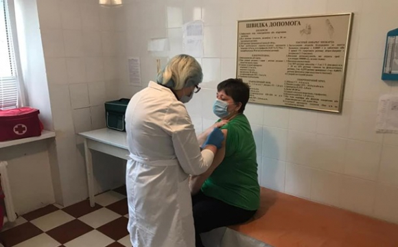 В Україні почали застосовувати вакцину Pfizer