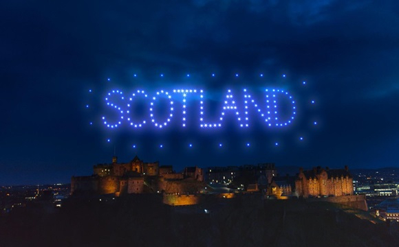 Шотландія проводила 2020 рік вражаючим шоу дронів — відео
