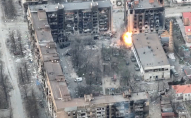 «Азов» продовжує знищувати окупантів на вулицях Маріуполя. ВІДЕО
