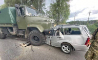 Легковий автомобіль влетів у військовий «КРАЗ»: водій загинув на місці. ФОТО