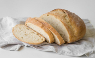 Які продукти не можна їсти разом із хлібом