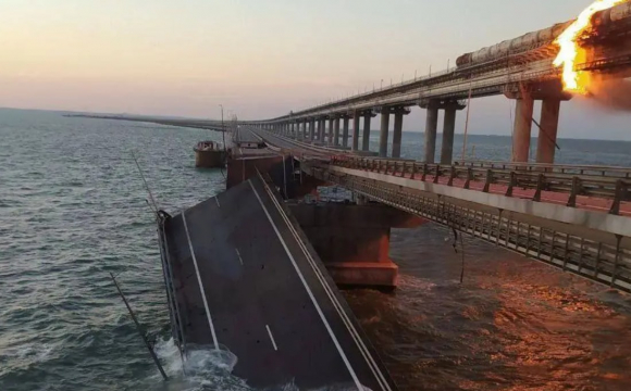 У росії є своя версія пожежі на Кримському мості
