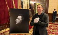Портрет Зеленського продали за 6 млн гривень: відомо, хто купив
