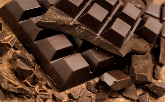 Чому гіркий шоколад корисно їсти щодня