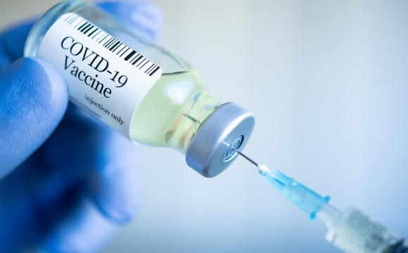Вакцинація в Україні проходить утричі повільніше, ніж планувалося
