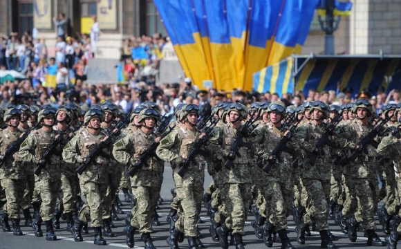 Авіація, танки та кораблі: у Києві проходить військовий парад до Дня Незалежності (онлайн-трансляція)