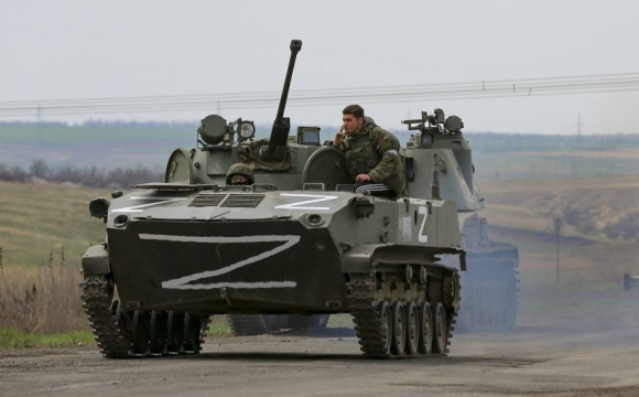 Росіяни підтягують резерви до українських сіл та міст